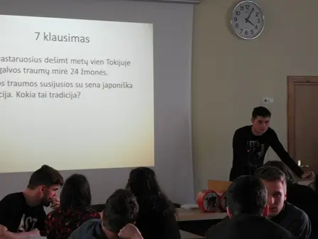 „JJG Protų kovos“ + projektai + Saulės užtemimas = Žemės diena!